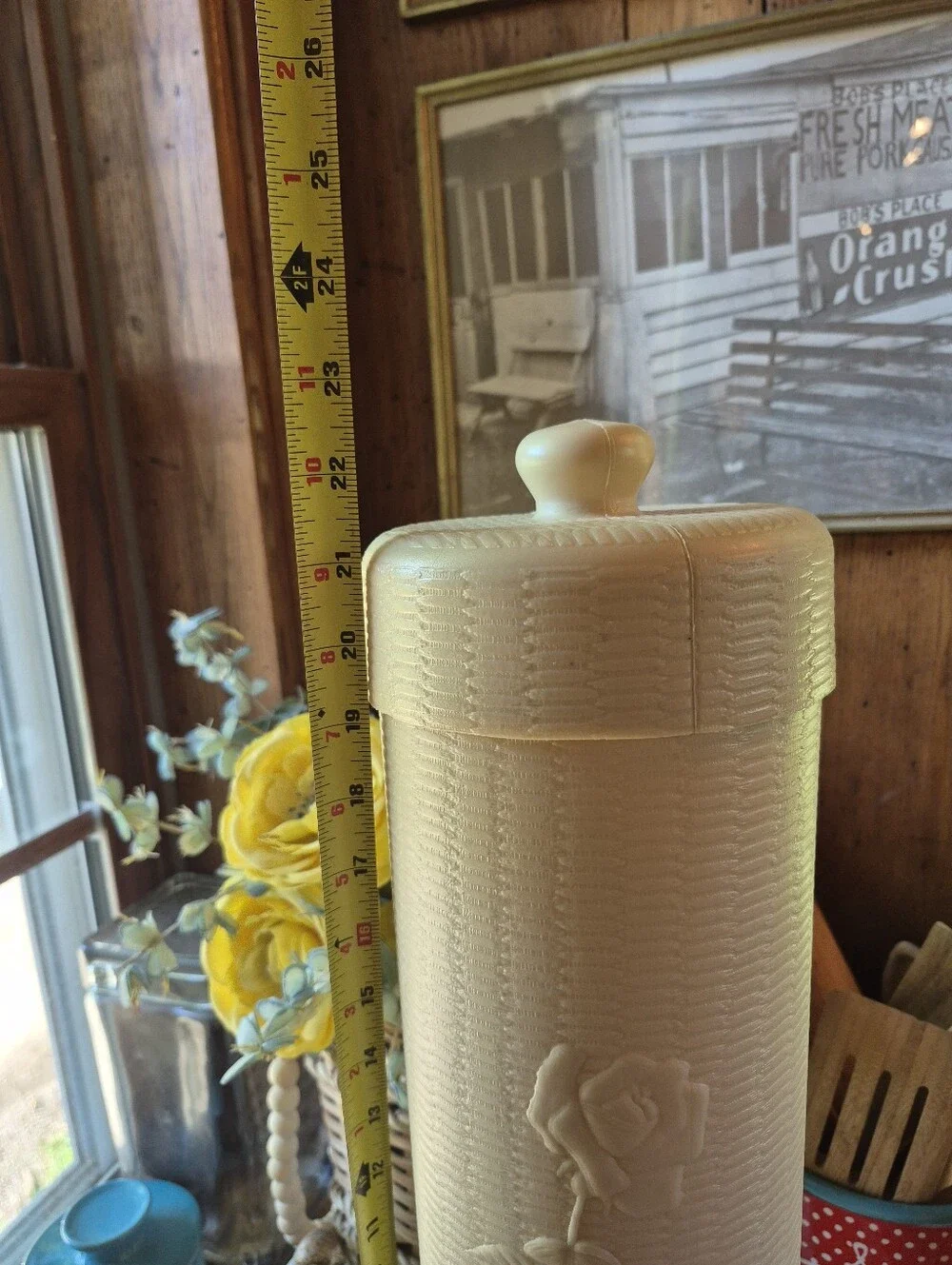 Vtg. Mid-Century Breamco Rose Blow Mold Toilet Paper Holder Faux Wicker Pattern